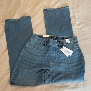 Judy Blue pull on flare denim jeans
